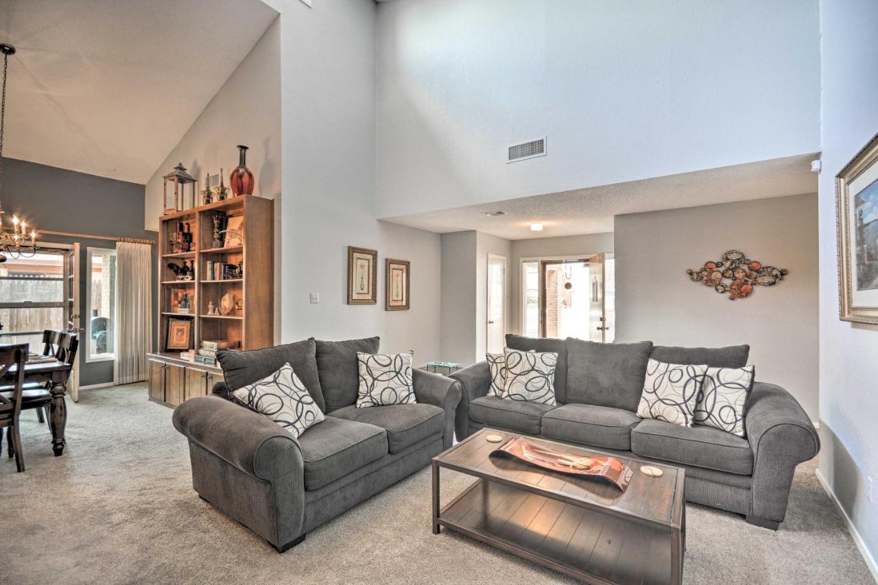 Lubbock Townhome With Grill Near Ttu And Downtown! Exterior photo